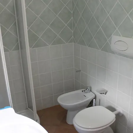 Blue House Apartment *